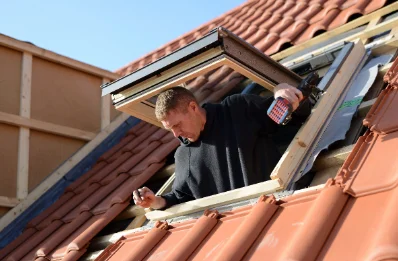 Pose de fenêtres de toit Velux à Wolschwiller